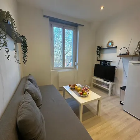 # Le 12 # Joli F2 Neuf, Centre Mulhouse