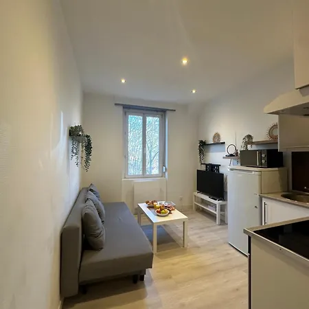 # Le 12 # Joli F2 Neuf, Centre