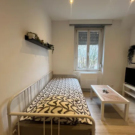 # Le 12 # Joli F2 Neuf, Centre